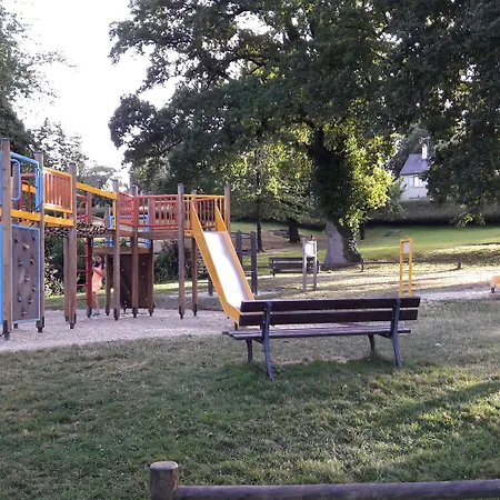 Le Parc De Vaux 3* Ambrieres Les Vallees