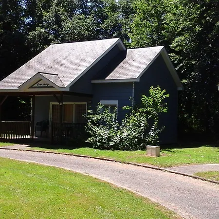Отель Le Parc De Vaux Ambrieres Les Vallees