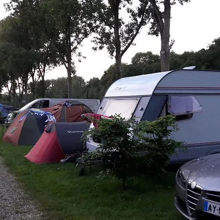 Le Parc De Vaux Отель Ambrieres Les Vallees