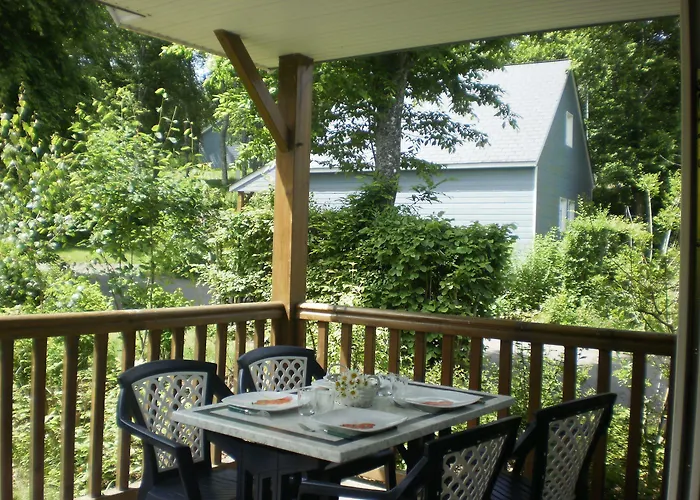 Le Parc De Vaux Hotel Ambrieres Les Vallees