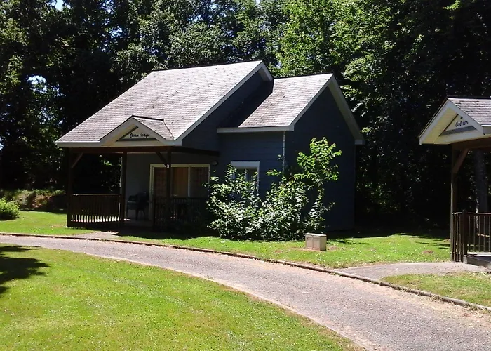 Hotel Le Parc De Vaux Ambrieres Les Vallees